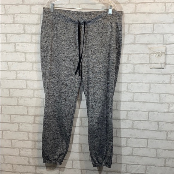 Old Navy Pants - Old navy active jogger/sweatpants size XL